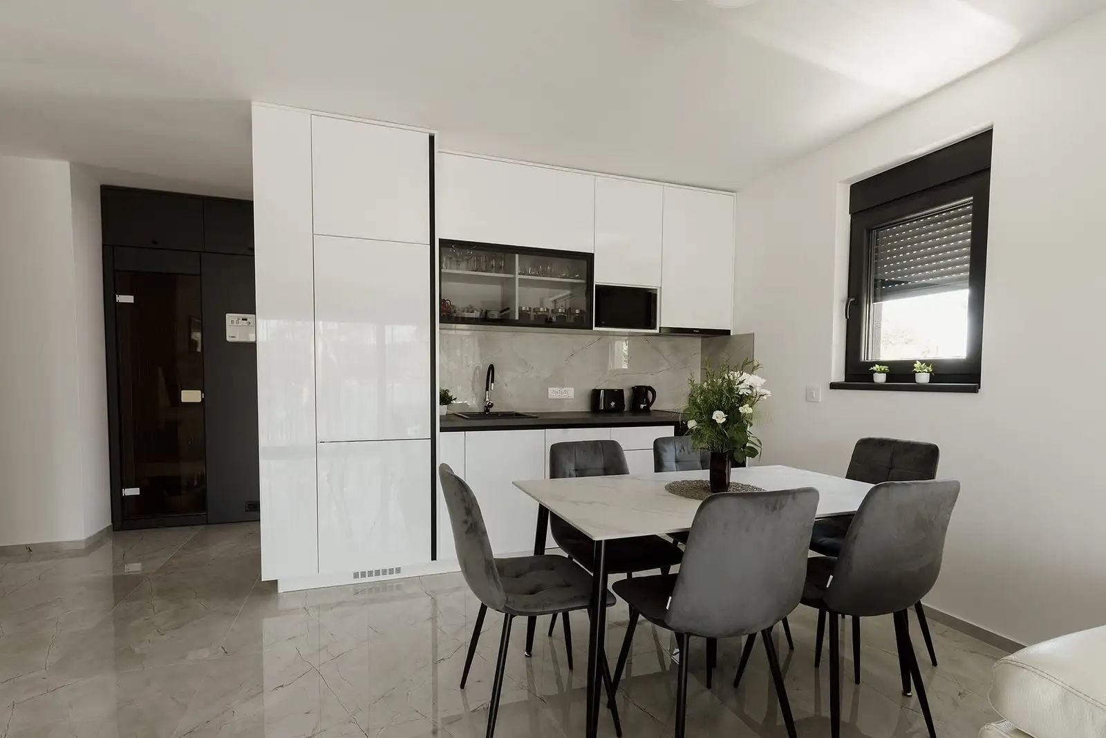 Cozinha remodelada com ilha